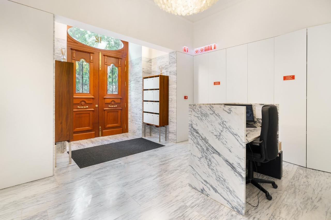 Whome | Av. Da Liberdade Deluxe Apartment W/ S-Pool, Gym & Parking 리스본 외부 사진