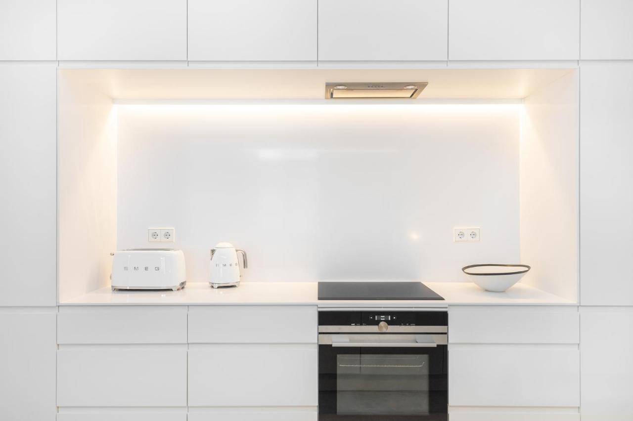 Whome | Av. Da Liberdade Deluxe Apartment W/ S-Pool, Gym & Parking 리스본 외부 사진